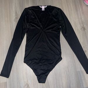Victoria secret double lined thong body suit
(BODYWEAR) collection 
Size xs